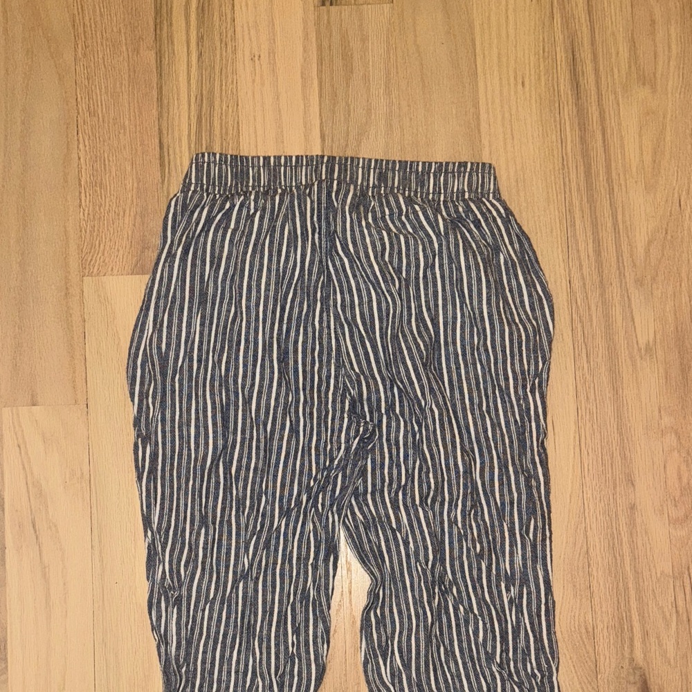 Briggs New York Navy and White Striped Pants - Picture 8 of 8